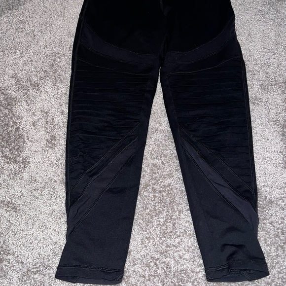 Aerie Chill Play Move Women's Petite Small Black Leggings - Picture 3 of 7